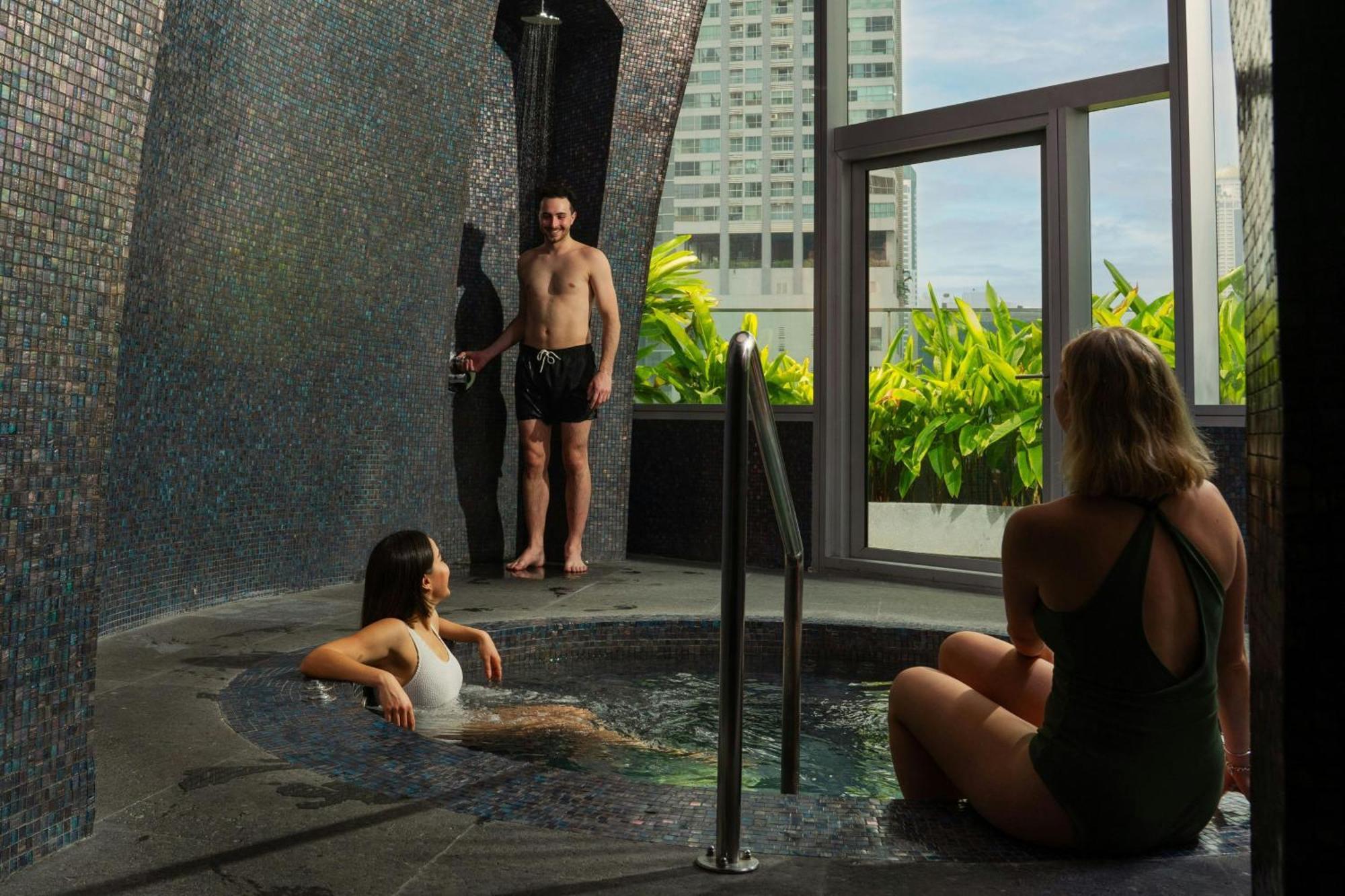 W Bangkok Hotel Zewnętrze zdjęcie